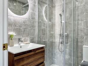 Bathtub