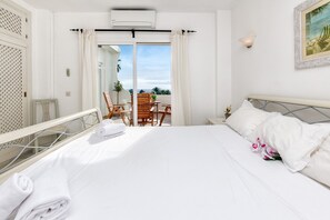2 slaapkamers, een strijkplank/strijkijzer, gratis wifi, beddengoed