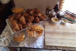 매일 영국식 아침 식사(1인당 ZAR 50.00)