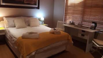 Double Room | Premium bedding, pillowtop beds, minibar, desk