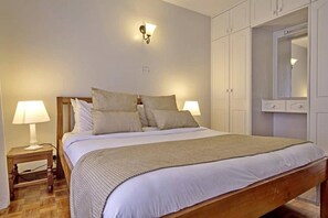 1 bedroom, iron/ironing board, WiFi, bed sheets - Salonika villas 1 bedroom (Kileleshwa)