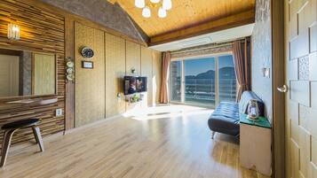 Comfort House (Deungdae) | Living area | LCD TV