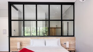 Suite (Lynx) | Hypo-allergenic bedding available, minibar (free items), in-room safe - Lynx Wine Estate (Franschhoek)