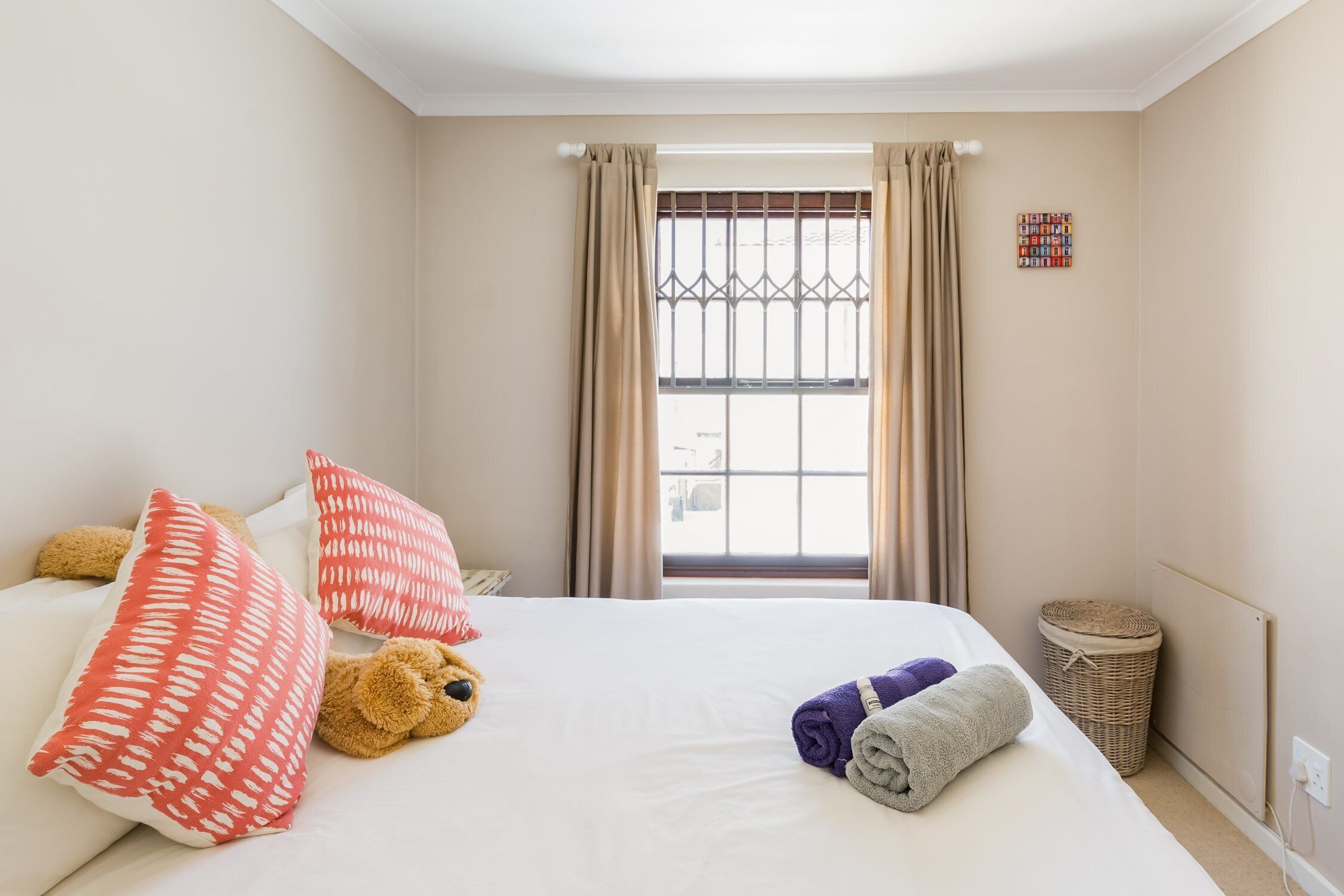 Iron/ironing board, WiFi (free), bed sheets