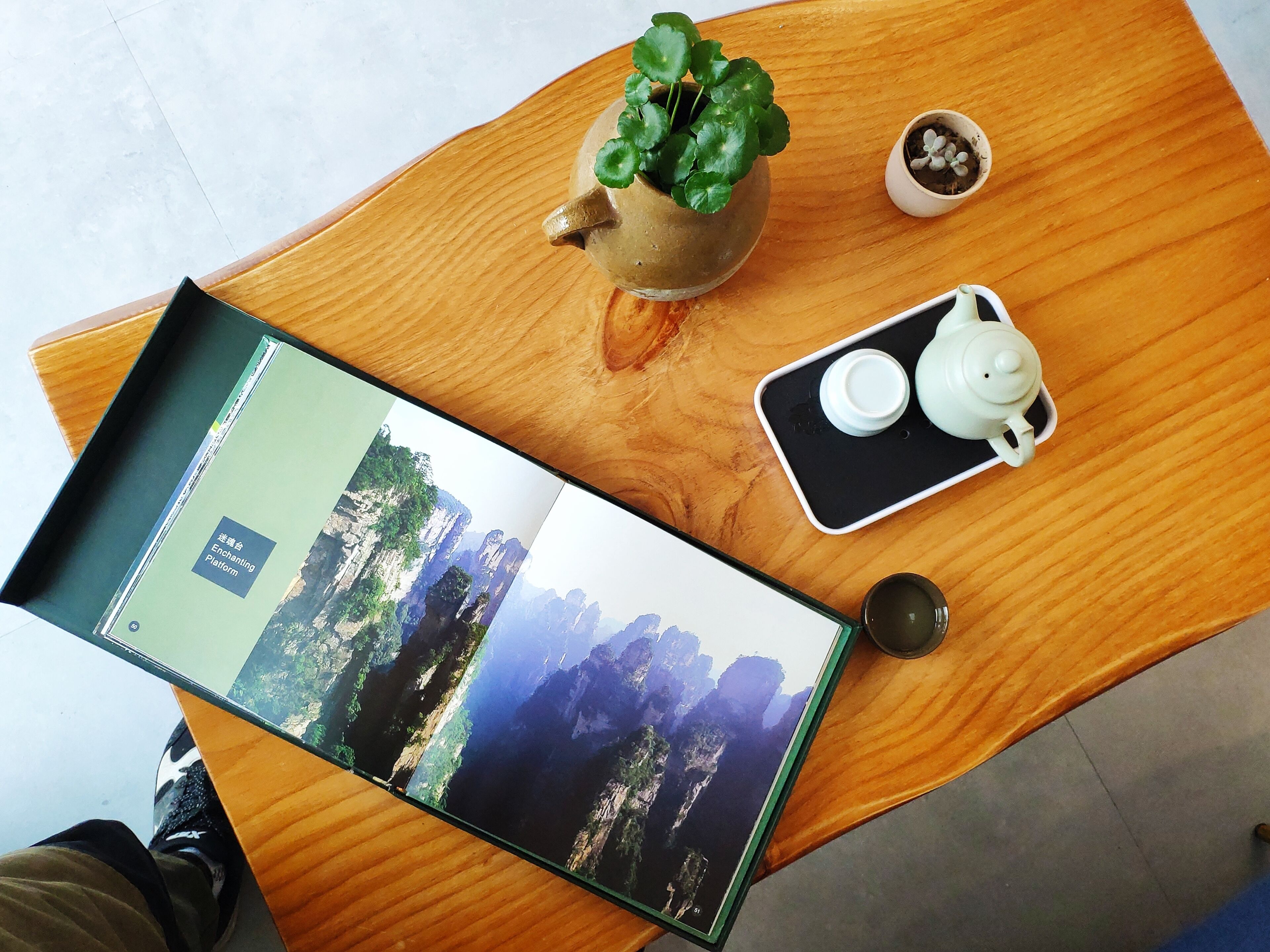 Elite Room | Premium bedding, down comforters, individually decorated, desk