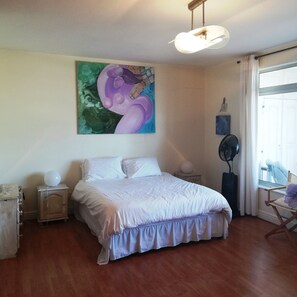 Iron/ironing board, free WiFi, bed sheets - Villa Marina (Cape Town)