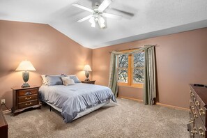 3 bedrooms, iron/ironing board, travel crib, WiFi