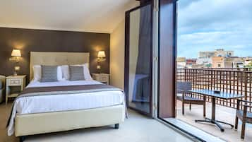 Superior Double Room, Terrace, Partial Sea View (302) | Premium bedding, down duvets, desk, soundproofing