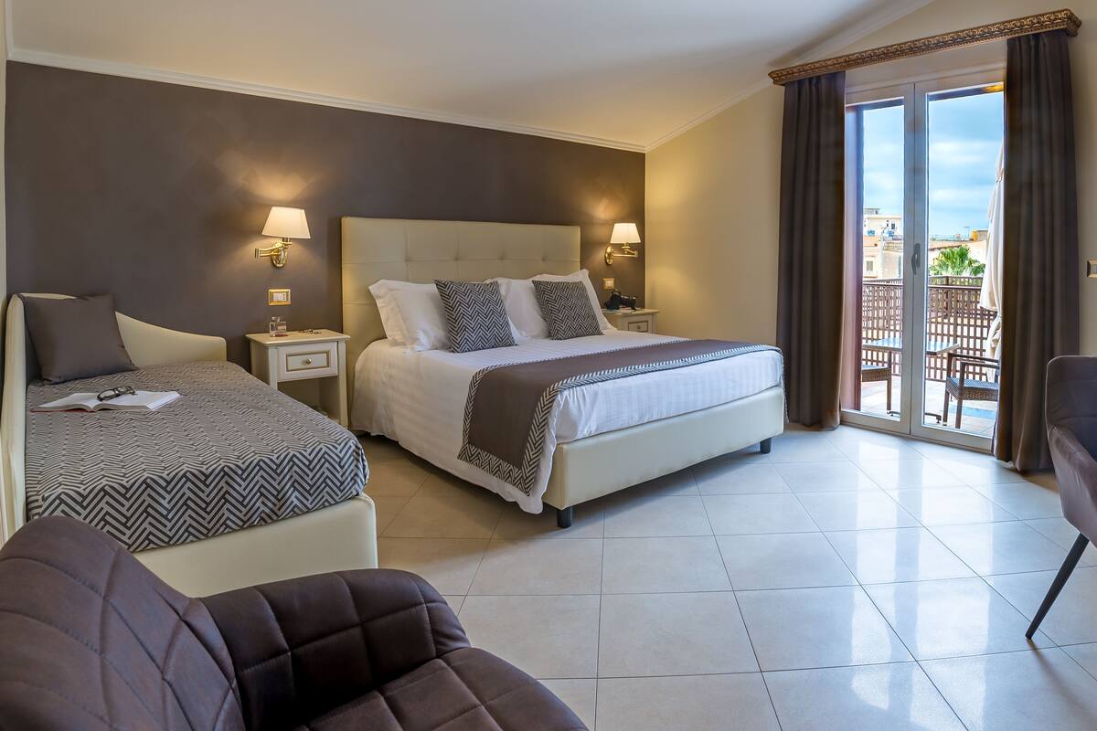 Superior Double Room, Terrace, Partial Sea View (302) | Premium bedding, down duvets, desk, soundproofing
