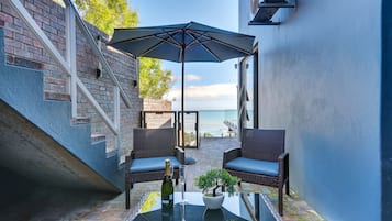 Luxury Apartment | Terrace/patio