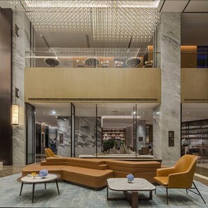 Coin salon dans le hall