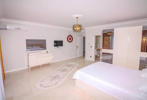 Business Villa, 4 Bedrooms