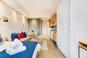Luxury Room | 1 bedroom, in-room safe, individually decorated, individually furnished