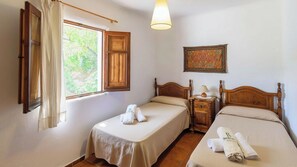 2 habitaciones, cuna de viaje y wifi 