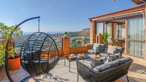 Outdoor dining - Olivo de Torrox by Ruralidays (Málaga)