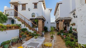 Outdoor dining - Las Monjas - Atroe Periana by Ruralidays (Málaga)