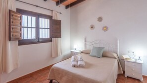 4 bedrooms, iron/ironing board, travel cot, WiFi