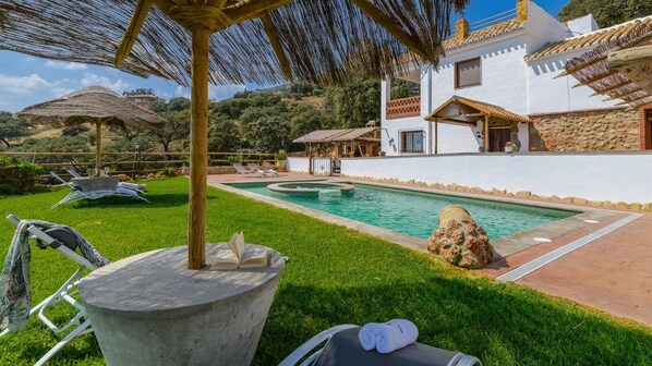 Pool - Villa Fraskito Iznájar by Ruralidays (Córdoba)