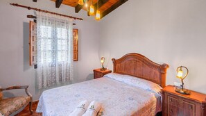 5 Schlafzimmer, Bügeleisen/Bügelbrett, Reisekinderbett, WLAN