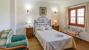 9 chambres, fer et planche Ă repasser, lit parapluie, Wi-Fi