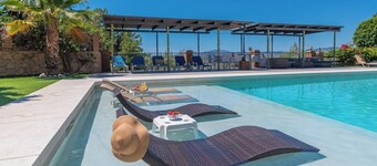 Cortijo Los Tulipanes Periana by Ruralidays