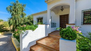 Property grounds - Las Dehesas de Casabermeja by Ruralidays (Málaga)