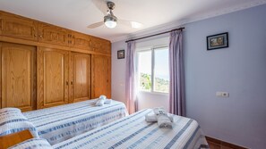 2 quartos, ferros/tábuas de passar roupa, berço de viagem, Wi-Fi