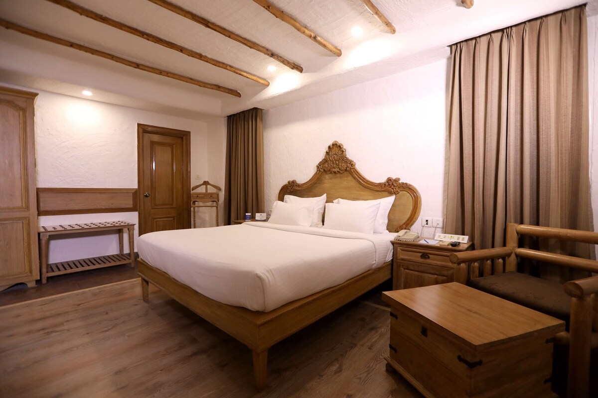 Superior Room, 1 Double Bed | Egyptian cotton sheets, premium bedding, minibar, in-room safe