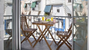 Unclassified image, 4 of 24, button - Lovely Apartment near Acropolis by GHH (Athens)