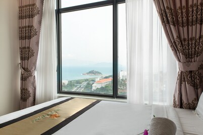 21FL Fl Modern Design SEAVIEW/ 2BR2BATHs