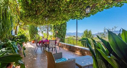 Mulera Alozaina by Ruralidays