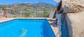 Los Valles Alozaina by Ruralidays