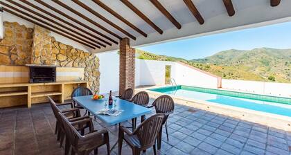 Levante Almáchar by Ruralidays