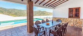 Levante Almáchar by Ruralidays