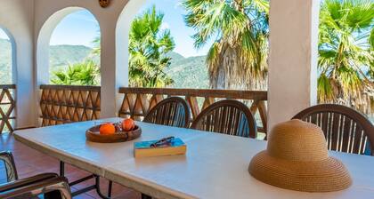 Poniente Almáchar by Ruralidays