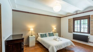 6 bedrooms, iron/ironing board, travel cot, WiFi - Caserío Lo Bulle Oria by Ruralidays (Almería)