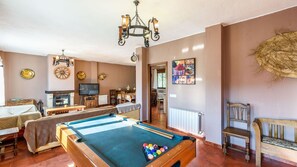 Spielezimmer