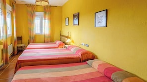 4 bedrooms, iron/ironing board, travel crib