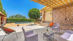 Outdoor dining - Villa El Lote Salar by Ruralidays (Granada)