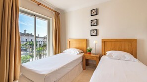 2 quartos, ferros/tábuas de passar roupa, berço de viagem, Wi-Fi