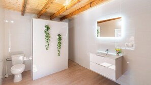 Bathtub