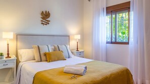 3 bedrooms, iron/ironing board, travel crib, WiFi