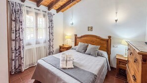 3 bedrooms, iron/ironing board, travel cot, WiFi - La Morada Antequera - La Higuera by Ruralidays (Málaga)