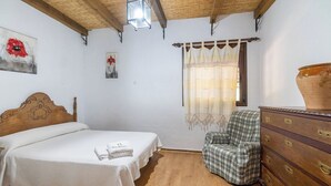 6 bedrooms, iron/ironing board, travel cot, WiFi - Bodega Ciprés Benaoján by Ruralidays (Málaga)