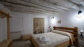 12 dormitorios, tabla de planchar con plancha, cuna de viaje y wifi