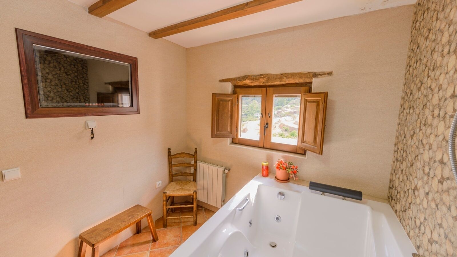 Reul Alto - Padre Ramón Vip Laroya by Ruralidays