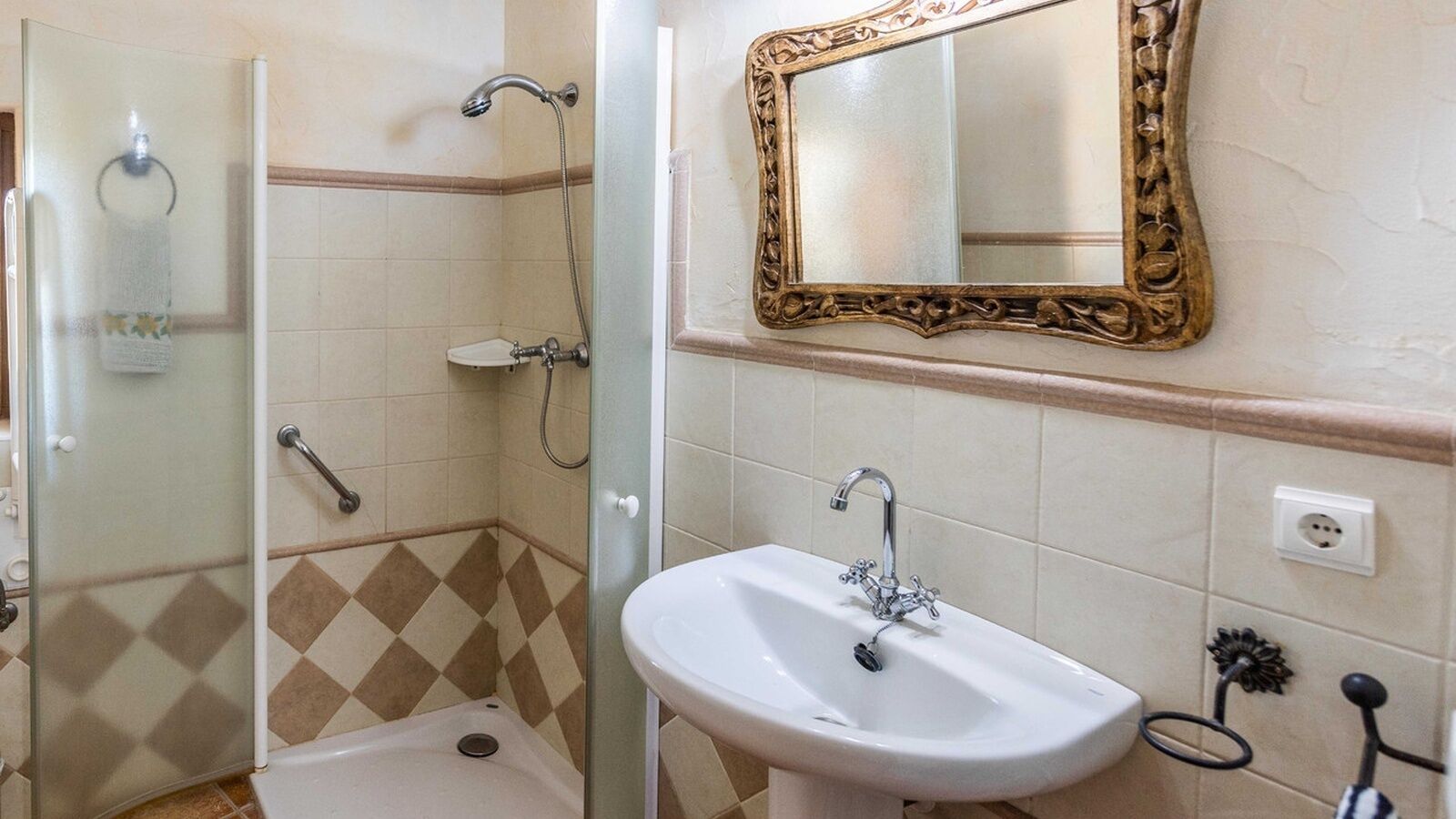 Reul Alto - Matasiete Laroya by Ruralidays