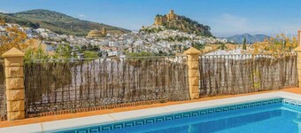 Casas de Paquita - El Mirador Montefrío by Ruralidays