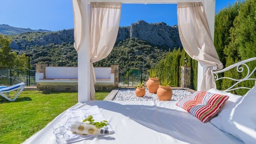 Los Cascajales  Benaoján by Ruralidays