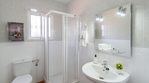 Bathtub - Cortijo Nieves Torrox by Ruralidays (Málaga)